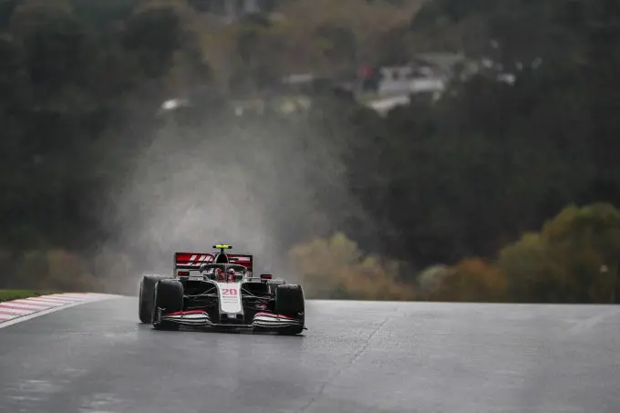 kevin magnussen tur regen