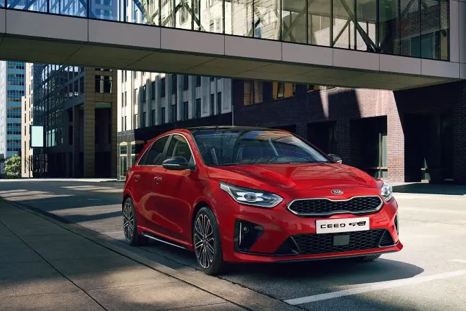 kia met maar liefst vier onthullingen op de autosalon van parijs 1