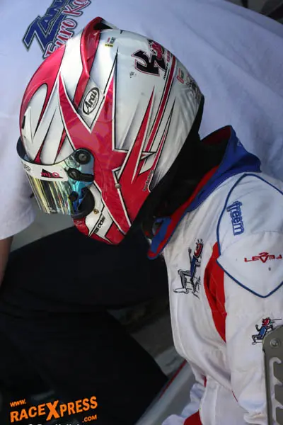 kim oomen helm rx 400