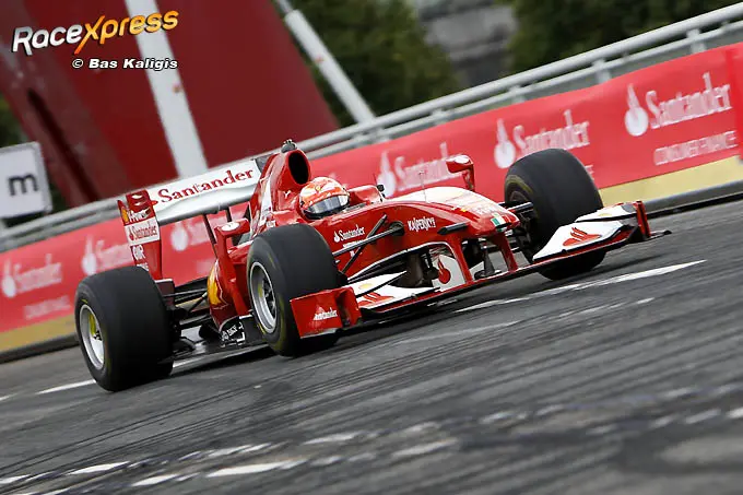 kimi raikkonen ferrari z6o9742 a