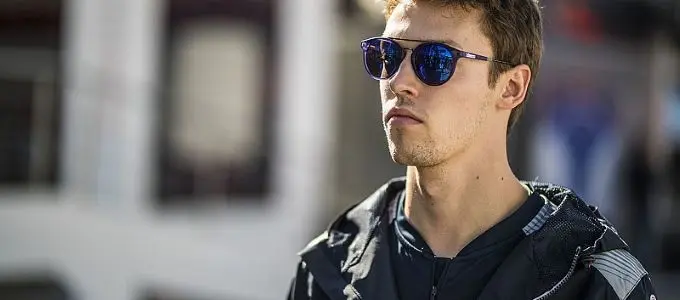 kvyat formula 1