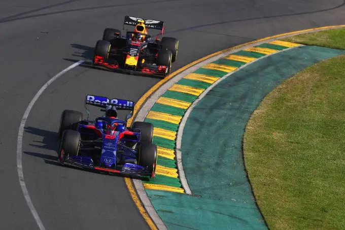 kvyat leads gasly gp australia 2019 image 2019 03 22