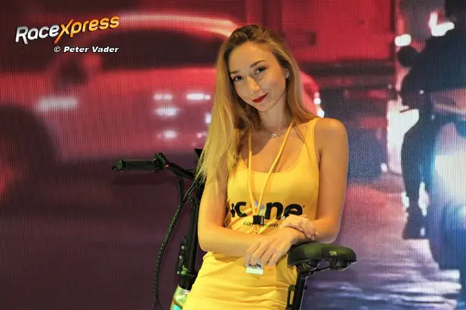 lady yellow dress and smile img 9771logo