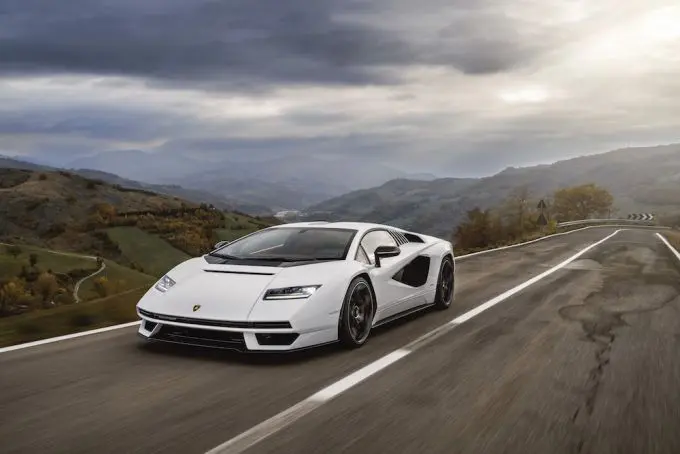lamborghini countach lpi 800 4