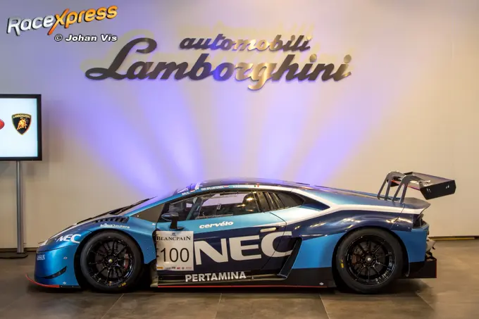 lamborghini huracan gt3 squadra corse gt3 junior team