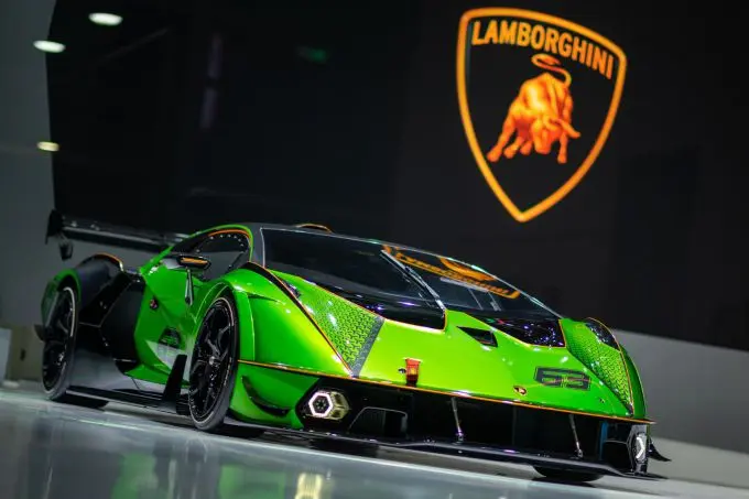 lamborghini lmdh manufacturer