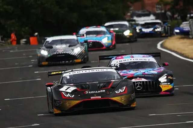 lamborghini oulton park 1