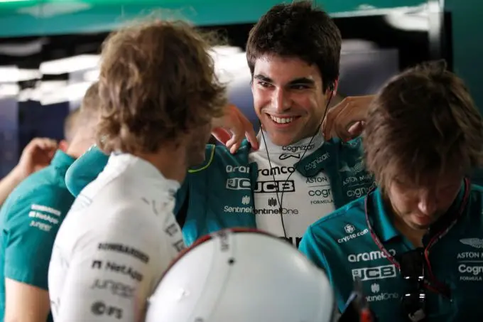 lance stroll en seb vettel gp2207 115047 54i1224