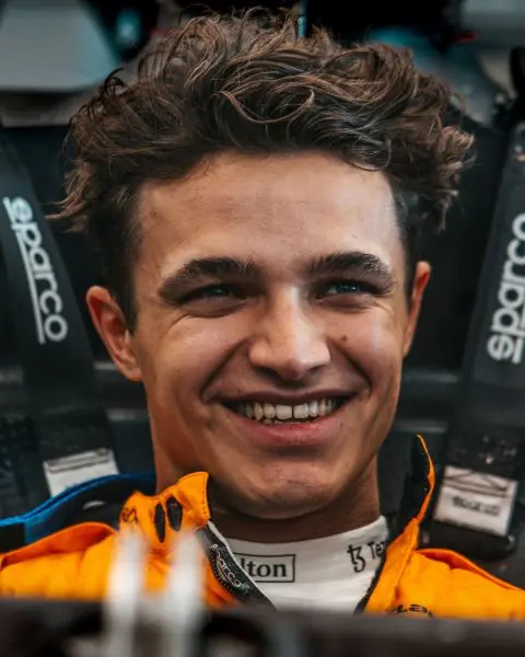 lando norris lachend gezicht 329215671 727838095565203 5564774280401117686 n