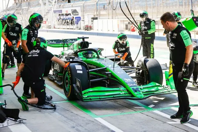 large 2024 pre season testing bahrain wednesday