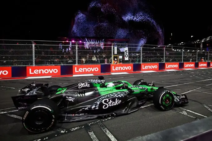 large 2025 las vegas grand prix saturday 0