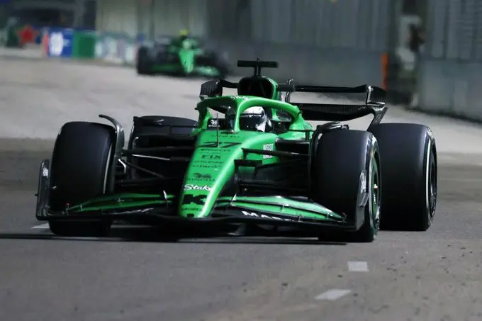large 2025 singapore grand prix sunday 0