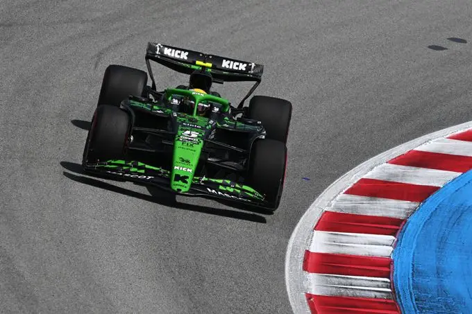 large 2025 spanish grand prix sunday 3