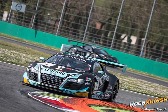 laurens vanthoor robin frijns audi gt3 ultra