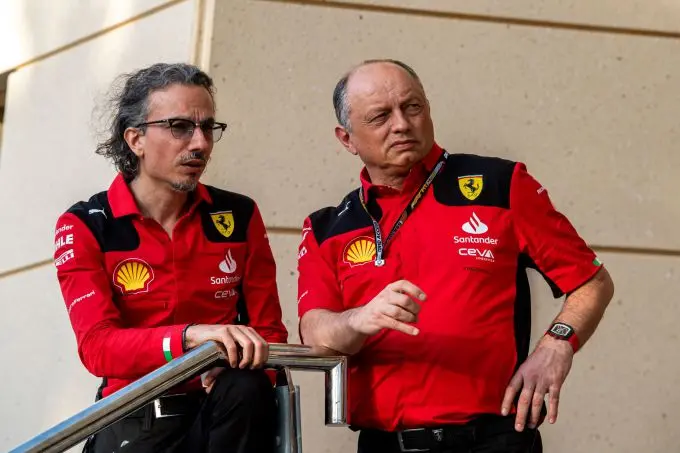 laurent mekies frederic vasseur 230084 scuderia ferrari bahrain gp 2023 saturday