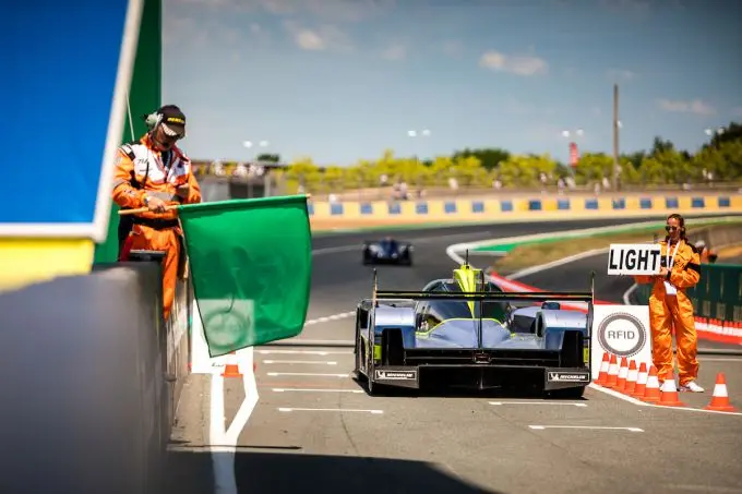 le mans testdag pit exit 3582e02f 7062 4c56 a0df aad6e353adf1
