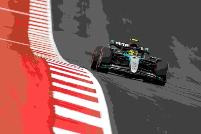 lewis hamilton actie cota 1