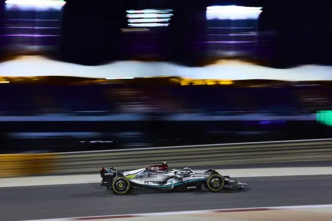 lewis hamilton bahrein 2