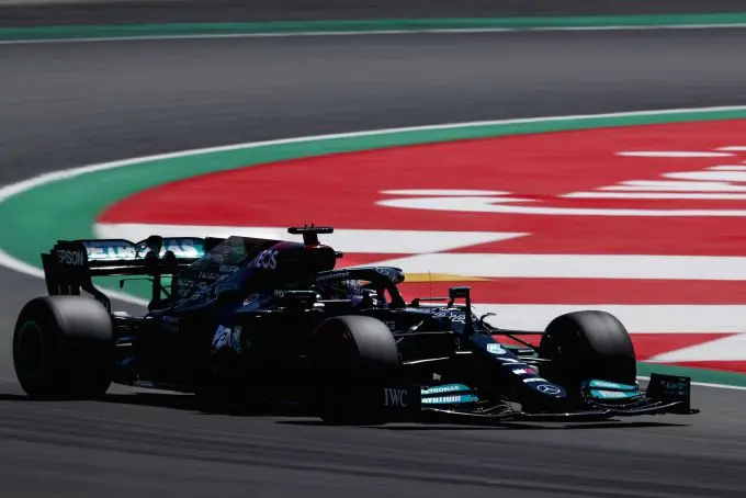 lewis hamilton barca race