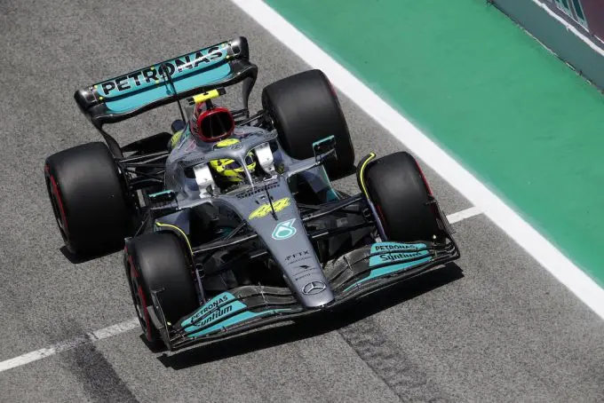 lewis hamilton barcelona