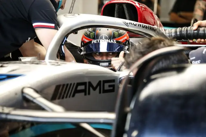 lewis hamilton cockpit grote ogen m307001 1