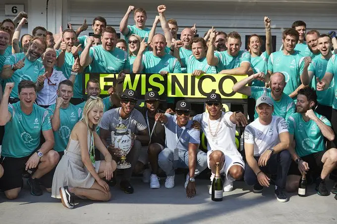 lewis hamilton en nico rosberg mercedes