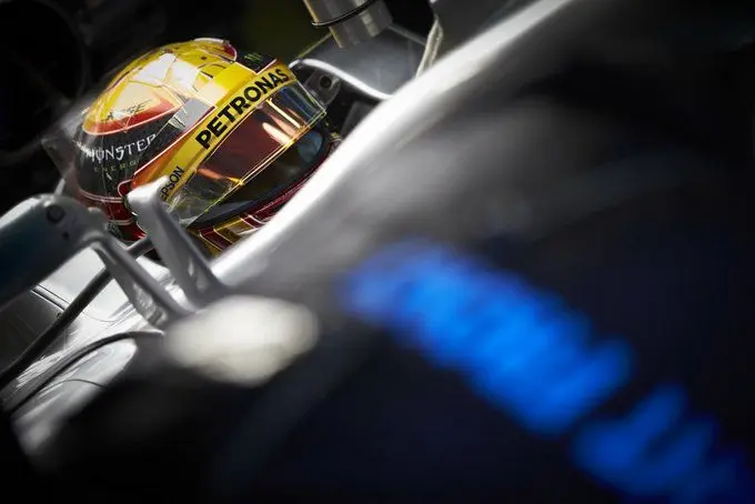 lewis hamilton f1 mercedes