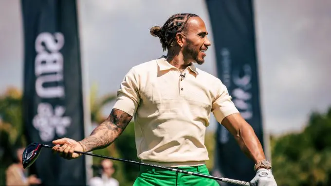 lewis hamilton golf