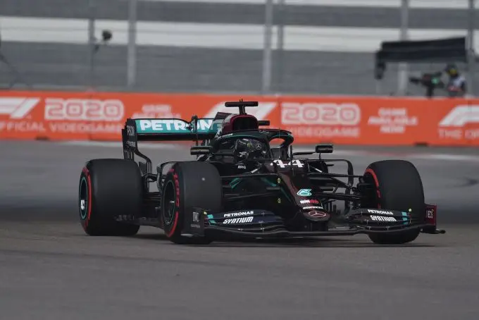 lewis hamilton kwalisochi 1