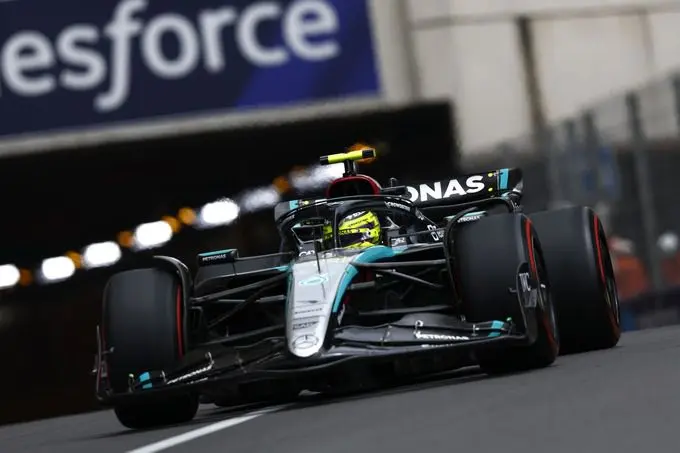 lewis hamilton m435766