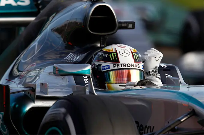 lewis hamilton melbourne gp win