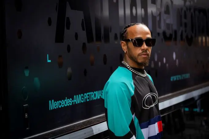 lewis hamilton mercedes m440264