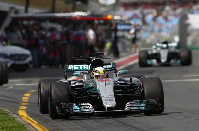 lewis hamilton mercedes rx m61642