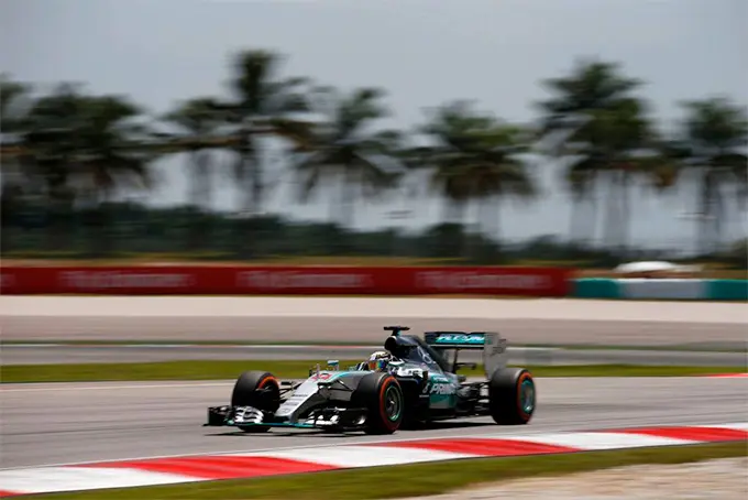 lewis hamilton p2 sepang
