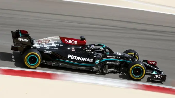lewis hamilton test bahrein
