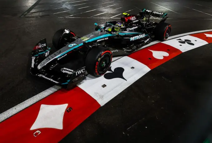 lewis hamilton vegas kwali