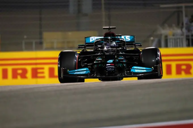 lewis hamilton win bahrein
