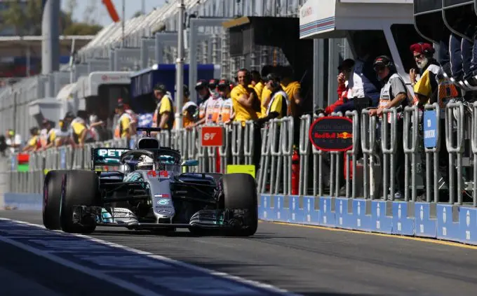 lewishamilton44