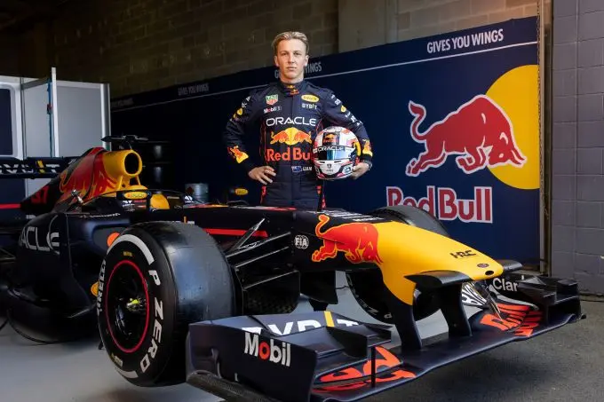 liam lawson f1 red bull si202302040068