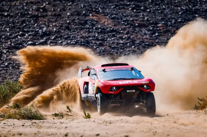 loeb and roma maintain top ten position after the longest stage of the dakar rally 2021