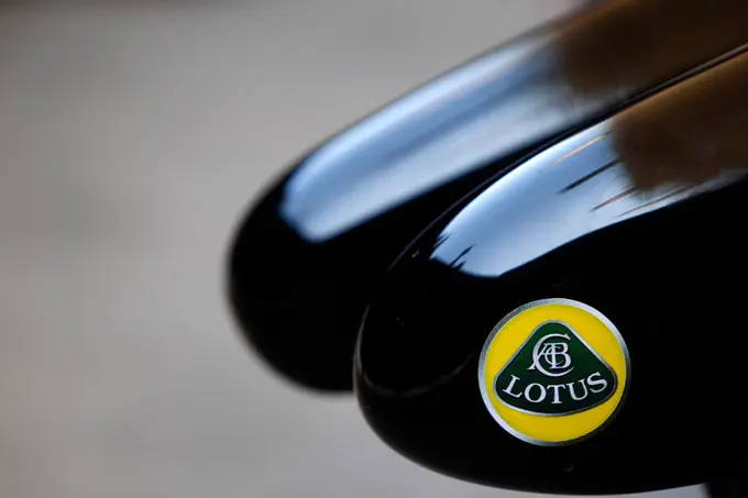 lotusneus rx680