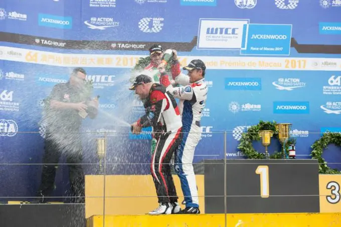 macau wtcc race of macau main race podium jpg