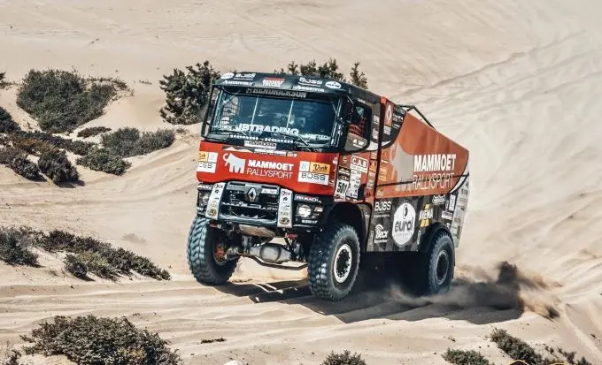 mammoet rallysport geeft terrein prijs in marokko