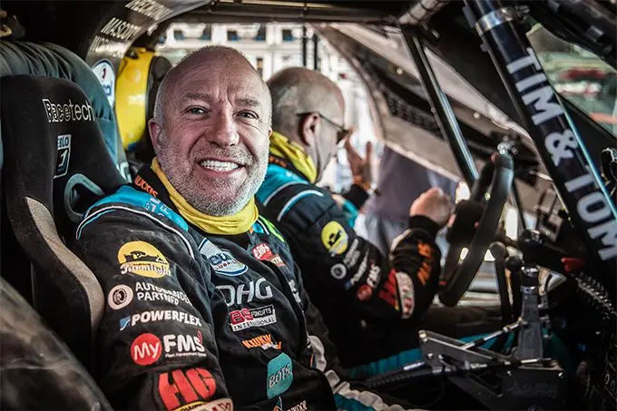 marathonetappe levert tim en tom coronel winst op