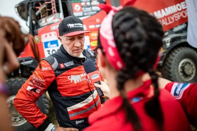 martin van den brink tevreden met gang van zaken in silk way rally