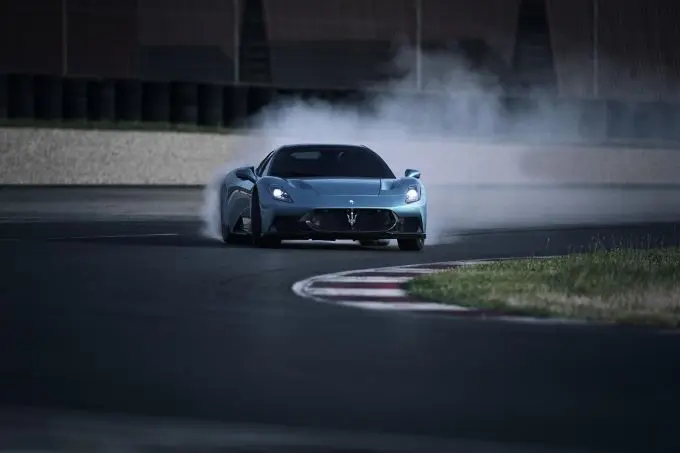 maseratimcpura 1