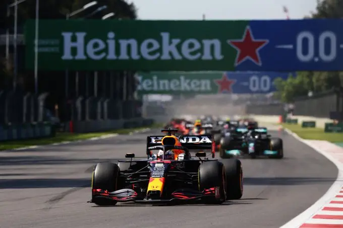 max verstapen v lewis hamilton