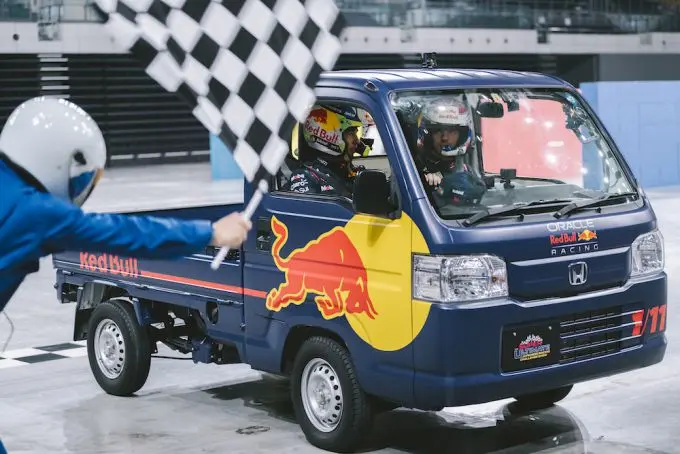 max verstappen and sergio perez kei truck