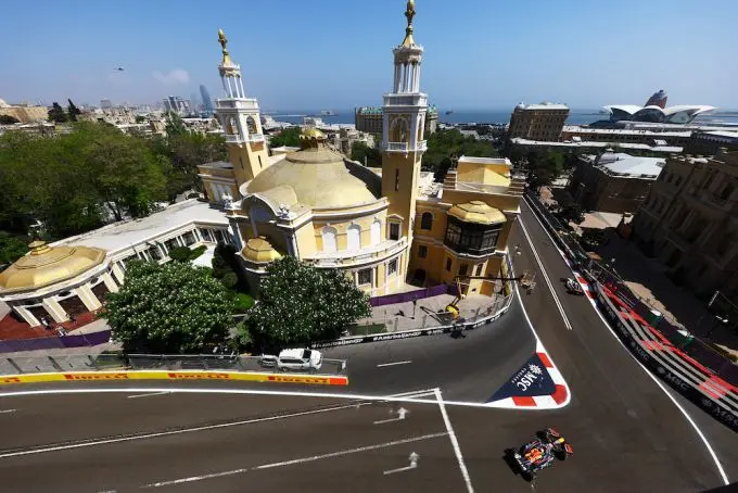 max verstappen baku vt1