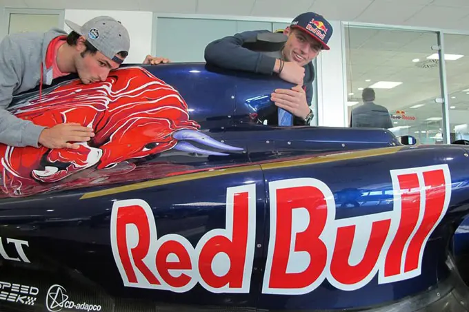 max verstappen carlos sainz in love with toro rosso rx 680